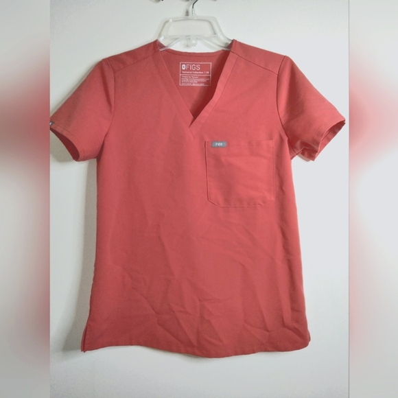 🔥FIGS Scrubs: Bundle 2 for $38 Mix & Match any Single listed Tops or Bottoms 🔥 - Picture 1 of 8